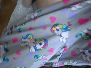 Села на член упругой попой